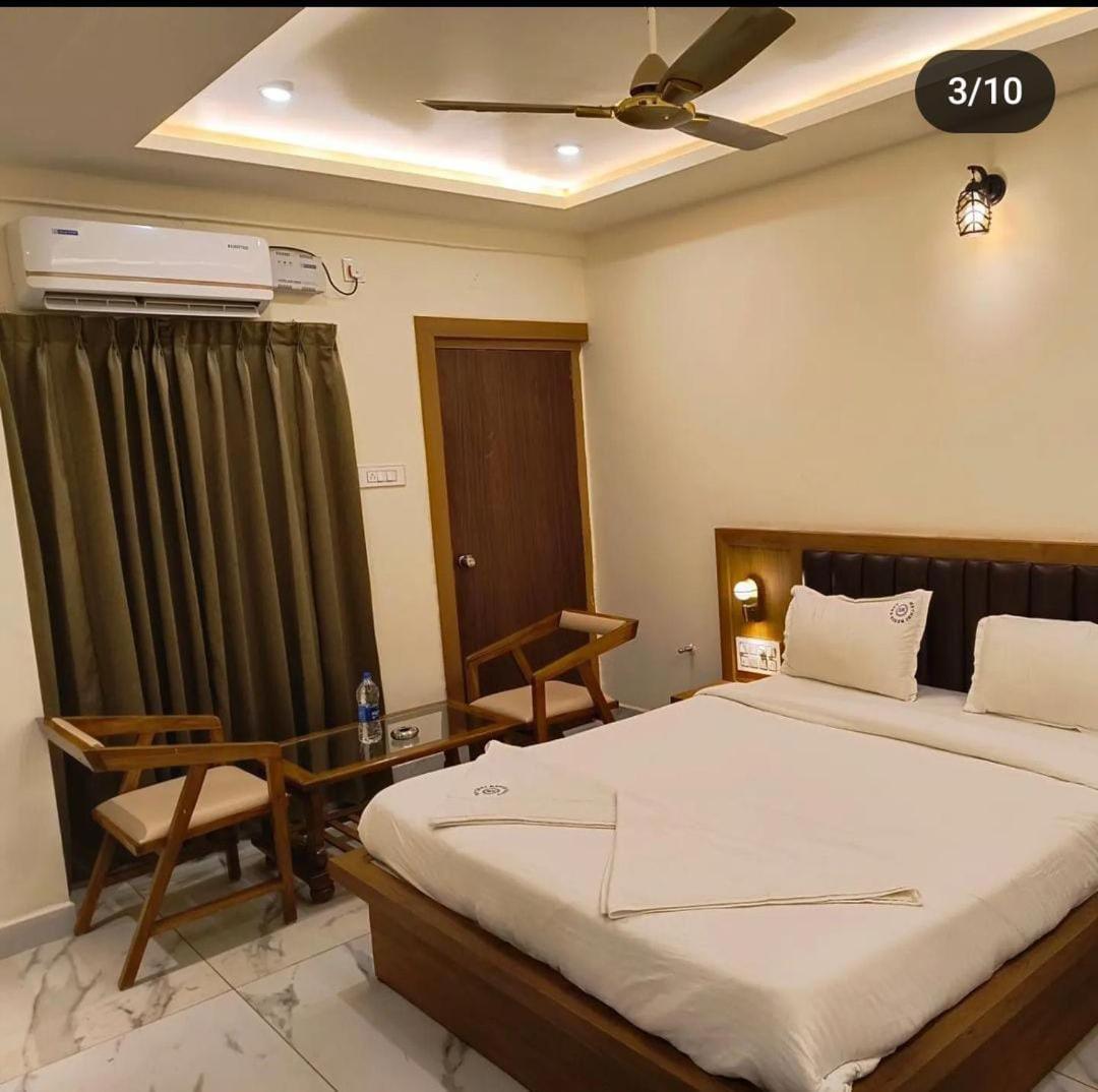 胡布利 Mythri Residency酒店 外观 照片